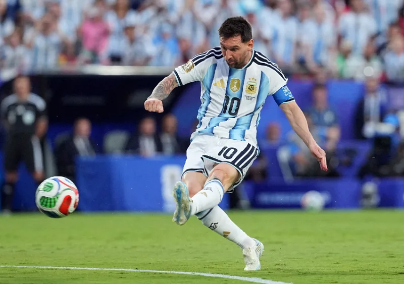 Điều kiện để một cầu thủ được tính hat-trick